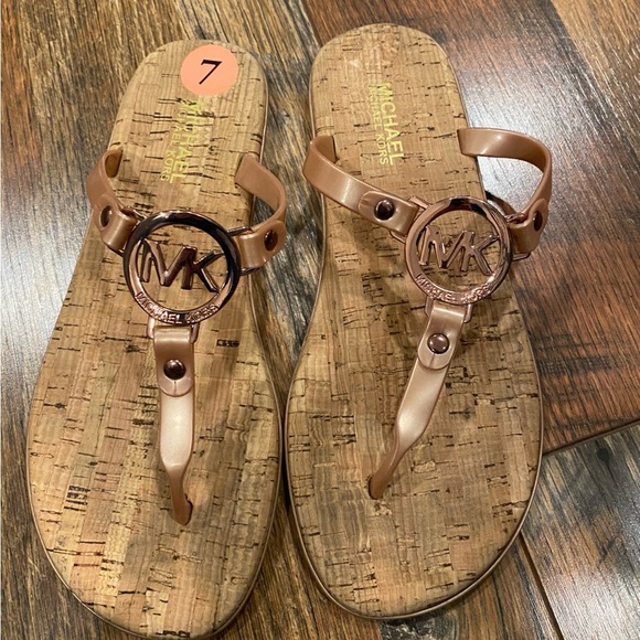 Michael Kors rose gold Logo Sandals size 7 - Picture 1 of 2